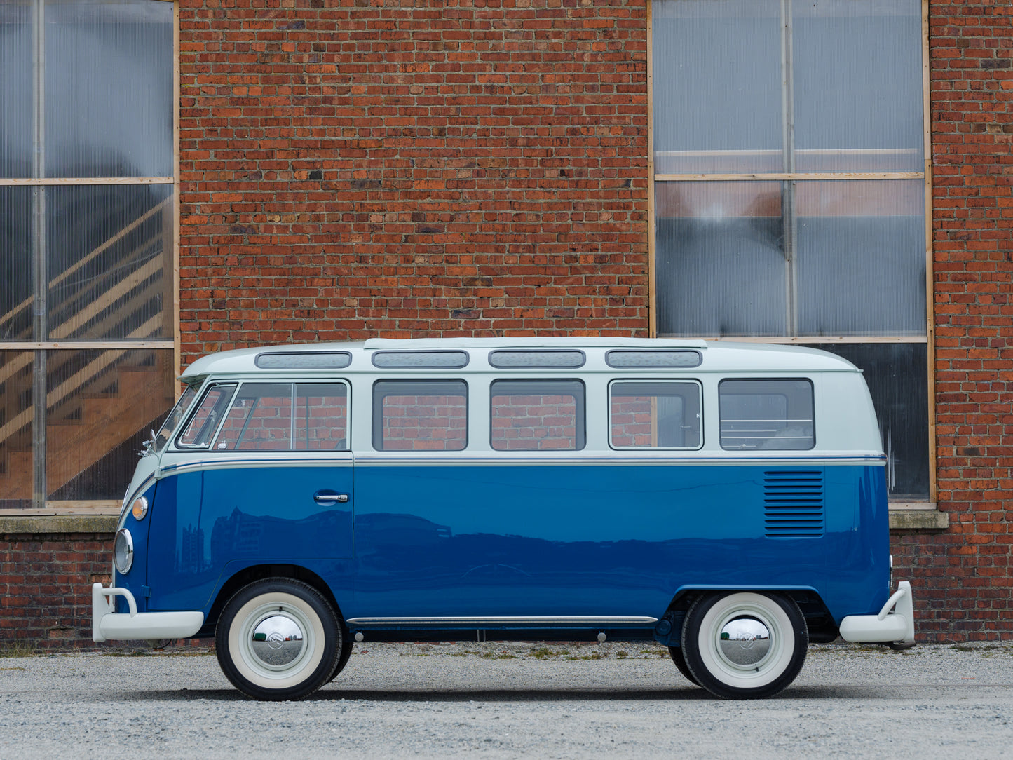 1965 Volkswagen Samba 21-Window Bus