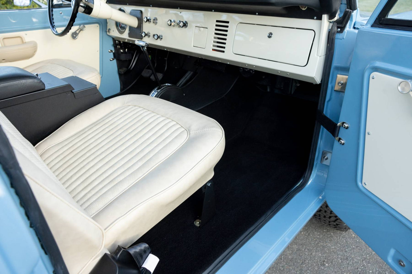 1970 Ford Bronco 302 Rotisserie Restored