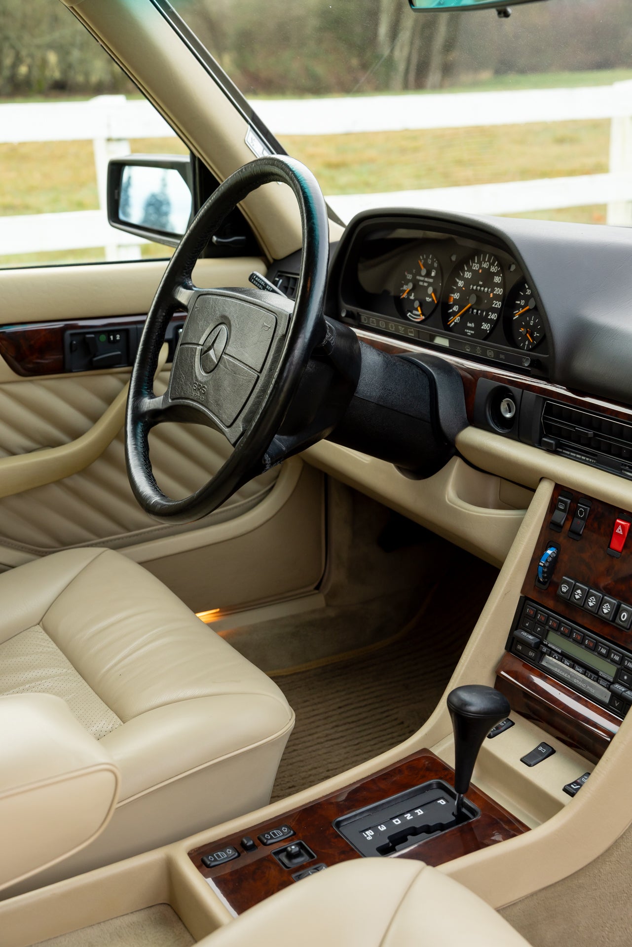 1989 Mercedes-Benz 560 SEL