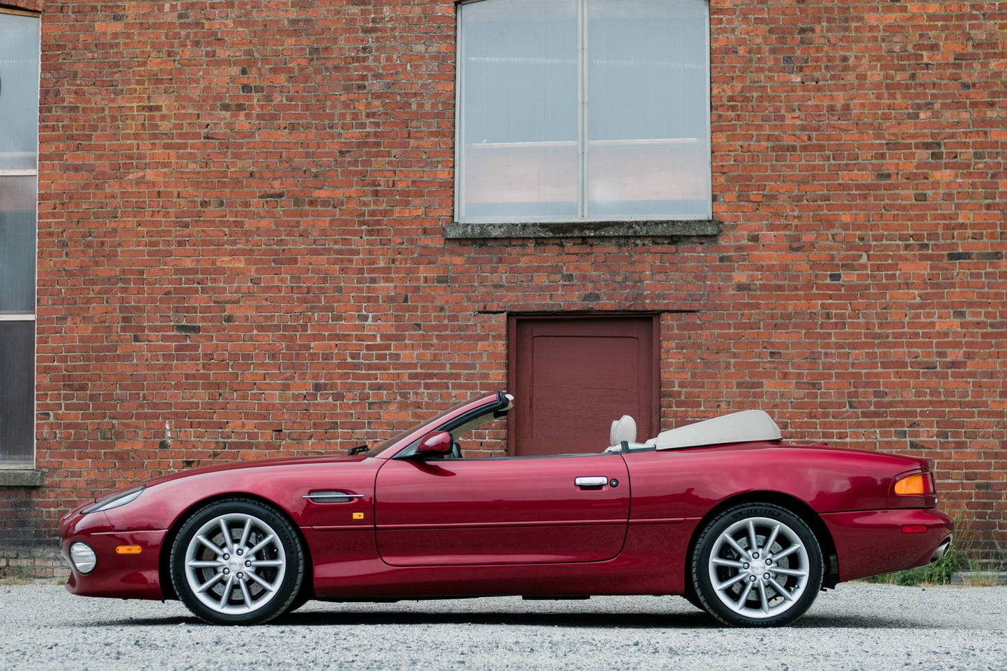 2000 Aston Martin DB7 V12 Vantage Volante