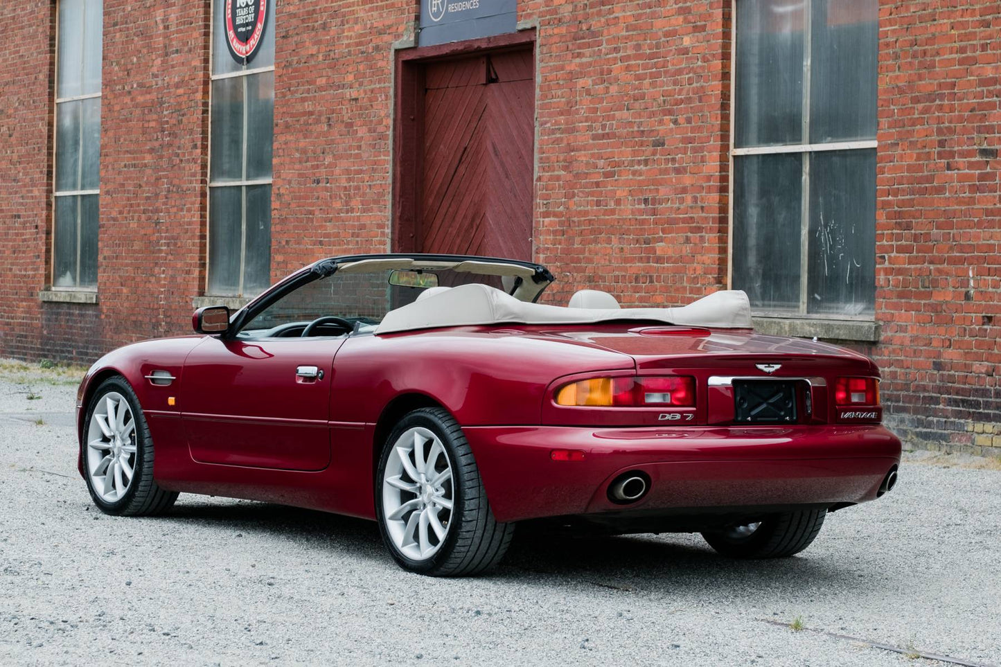 2000 Aston Martin DB7 V12 Vantage Volante