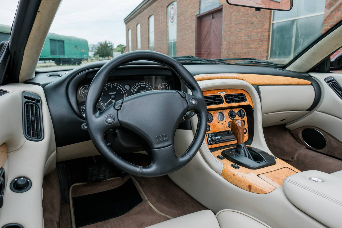 2000 Aston Martin DB7 V12 Vantage Volante