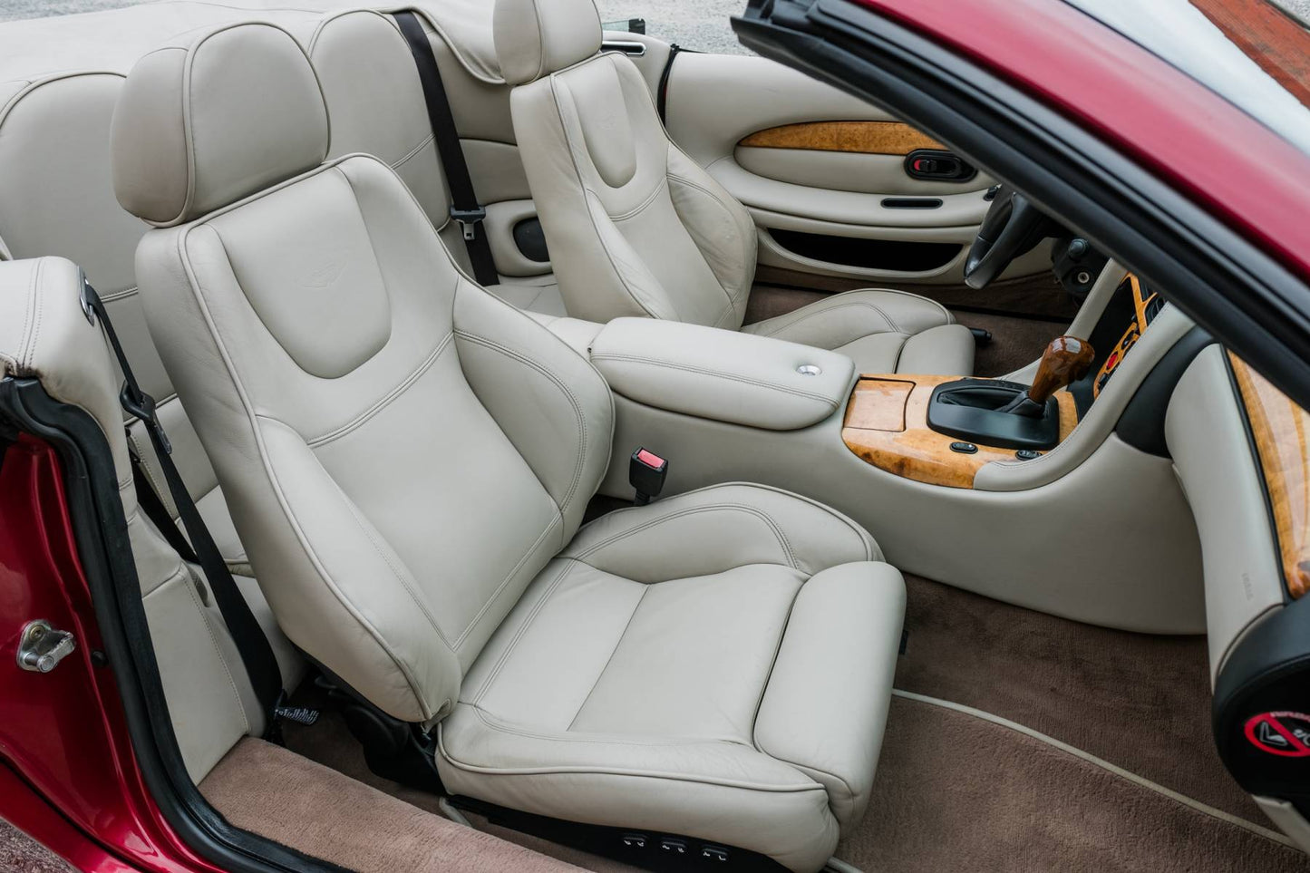 2000 Aston Martin DB7 V12 Vantage Volante