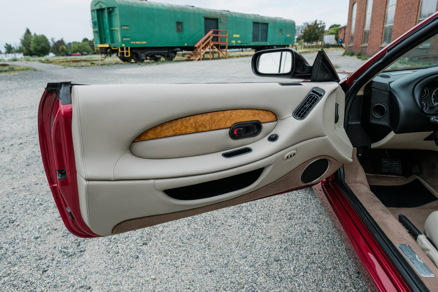 2000 Aston Martin DB7 V12 Vantage Volante