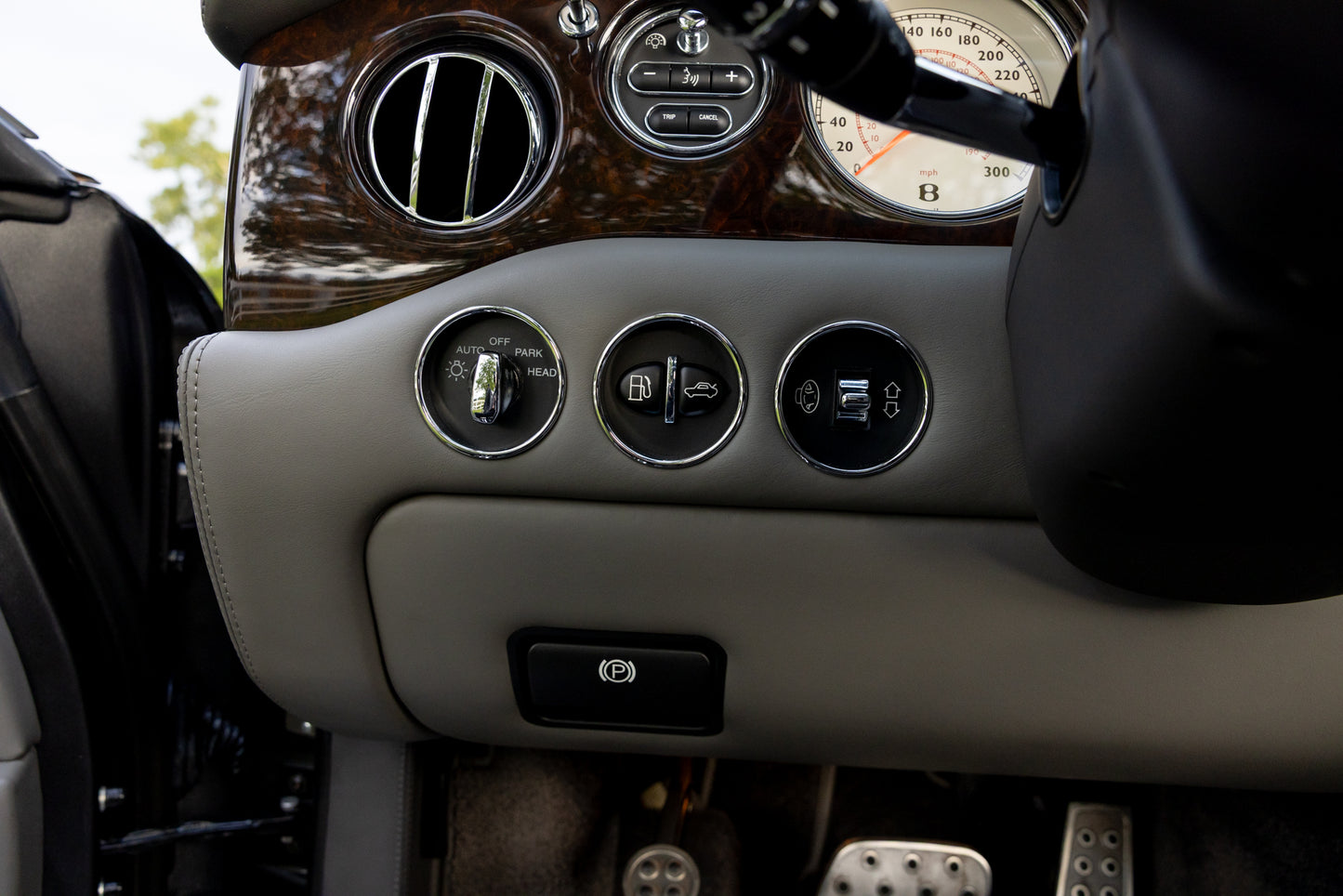 2009 Bentley Azure