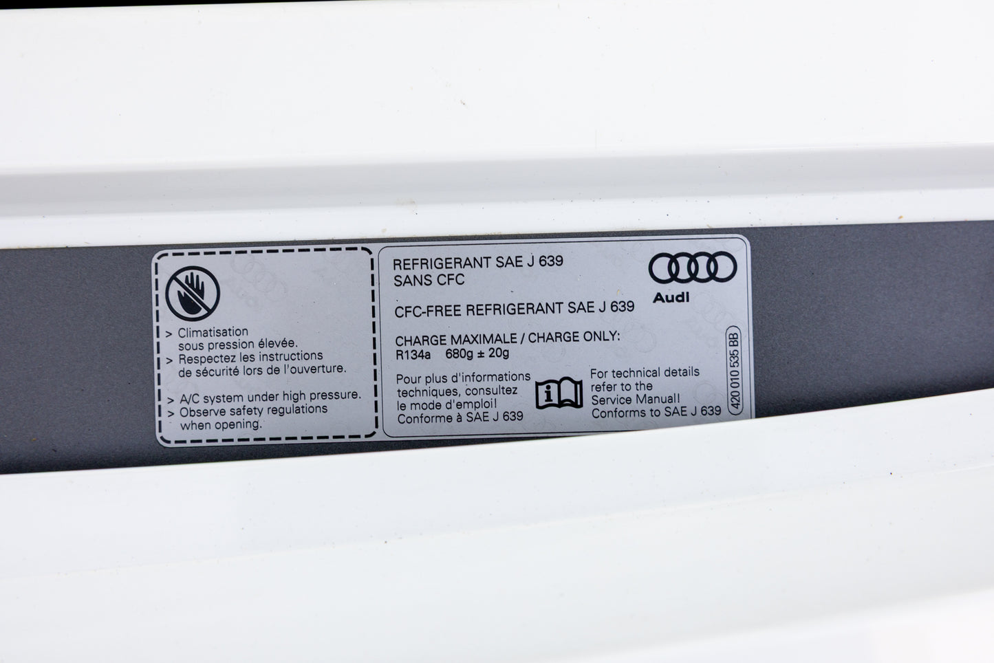2014 Audi R8 V10 6-Spd Manual