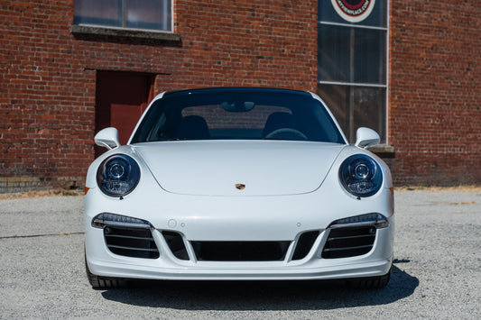 2015 Porsche 911 Carrera 4 GTS
