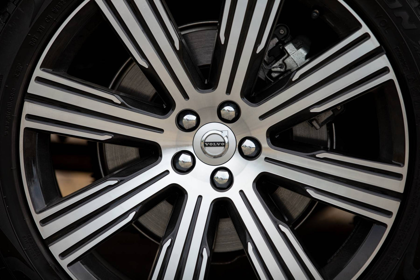 2020 Volvo XC90 T8 Hybrid Inscription