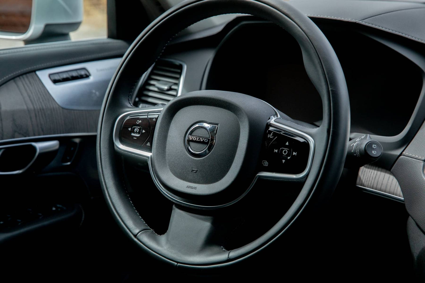 2020 Volvo XC90 T8 Hybrid Inscription