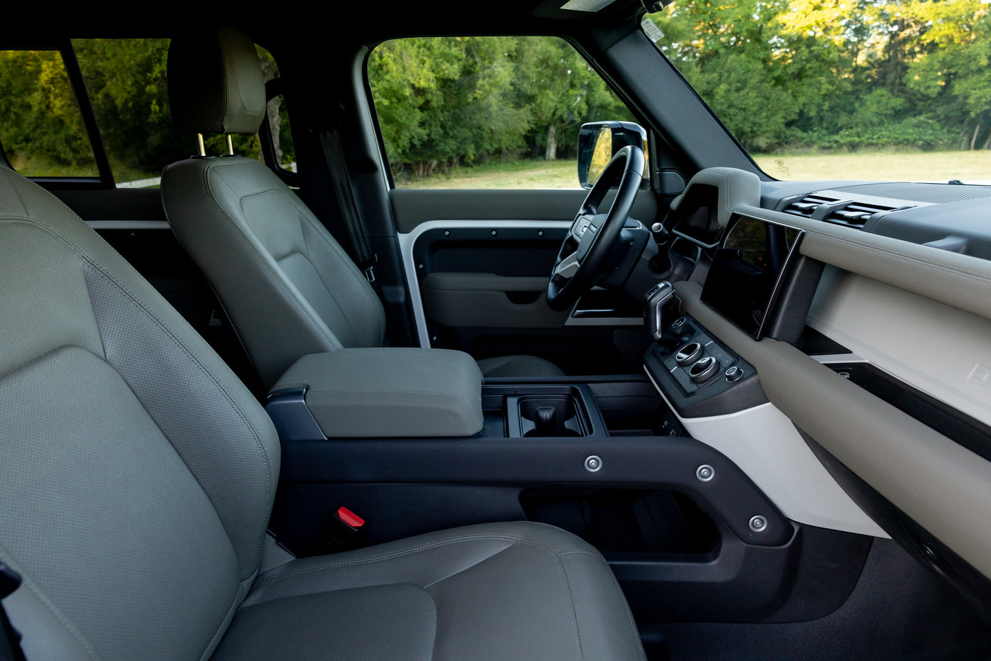 2023 Land Rover Defender P300