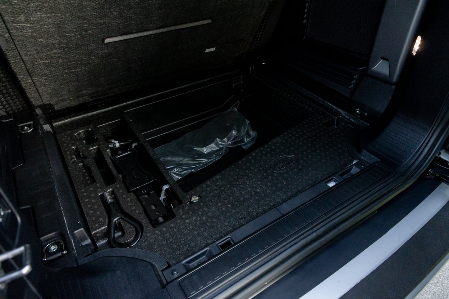 2023 Land Rover Defender P300