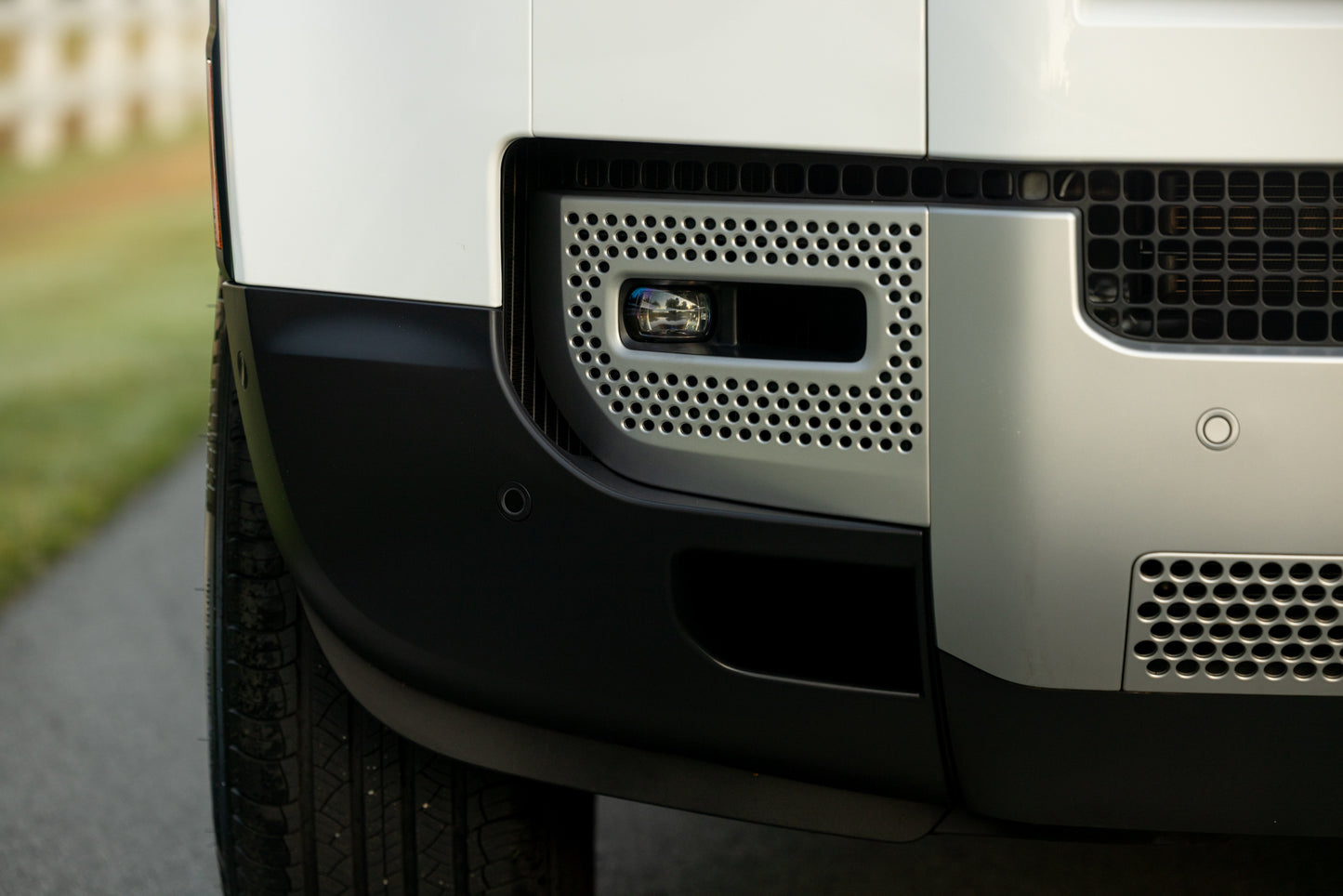 2023 Land Rover Defender P300