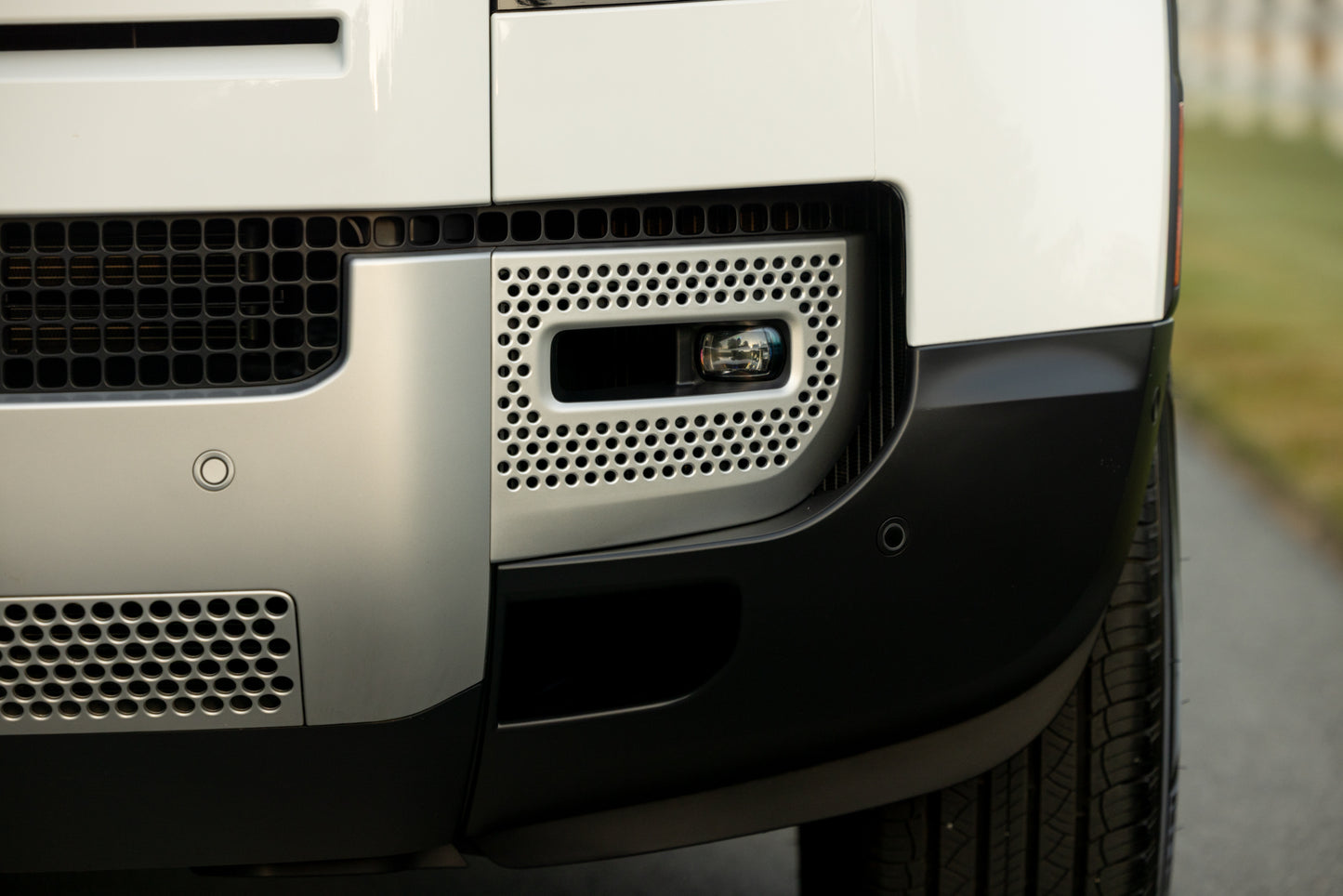 2023 Land Rover Defender P300