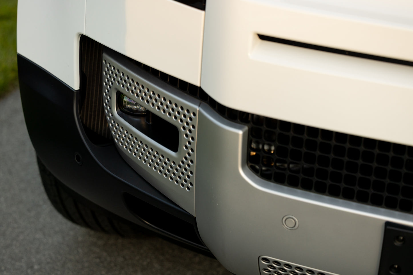 2023 Land Rover Defender P300