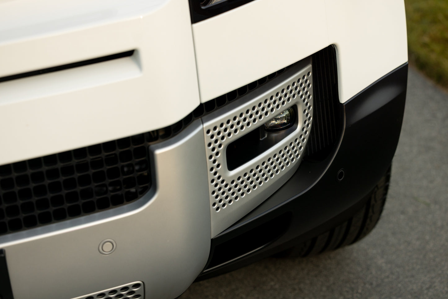 2023 Land Rover Defender P300