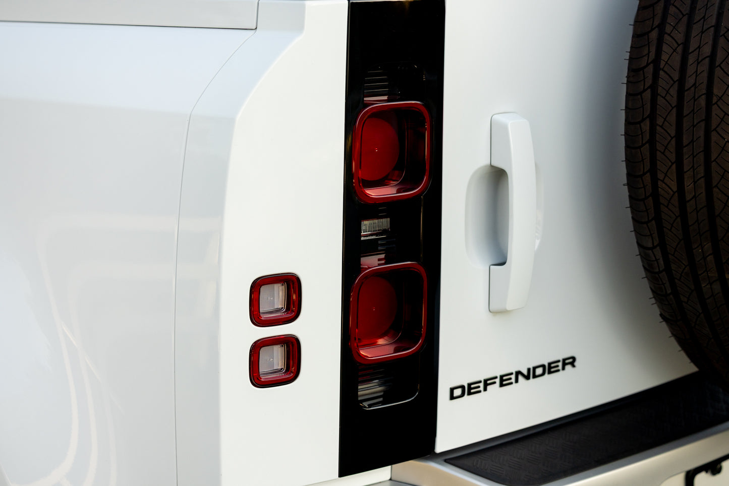 2023 Land Rover Defender P300