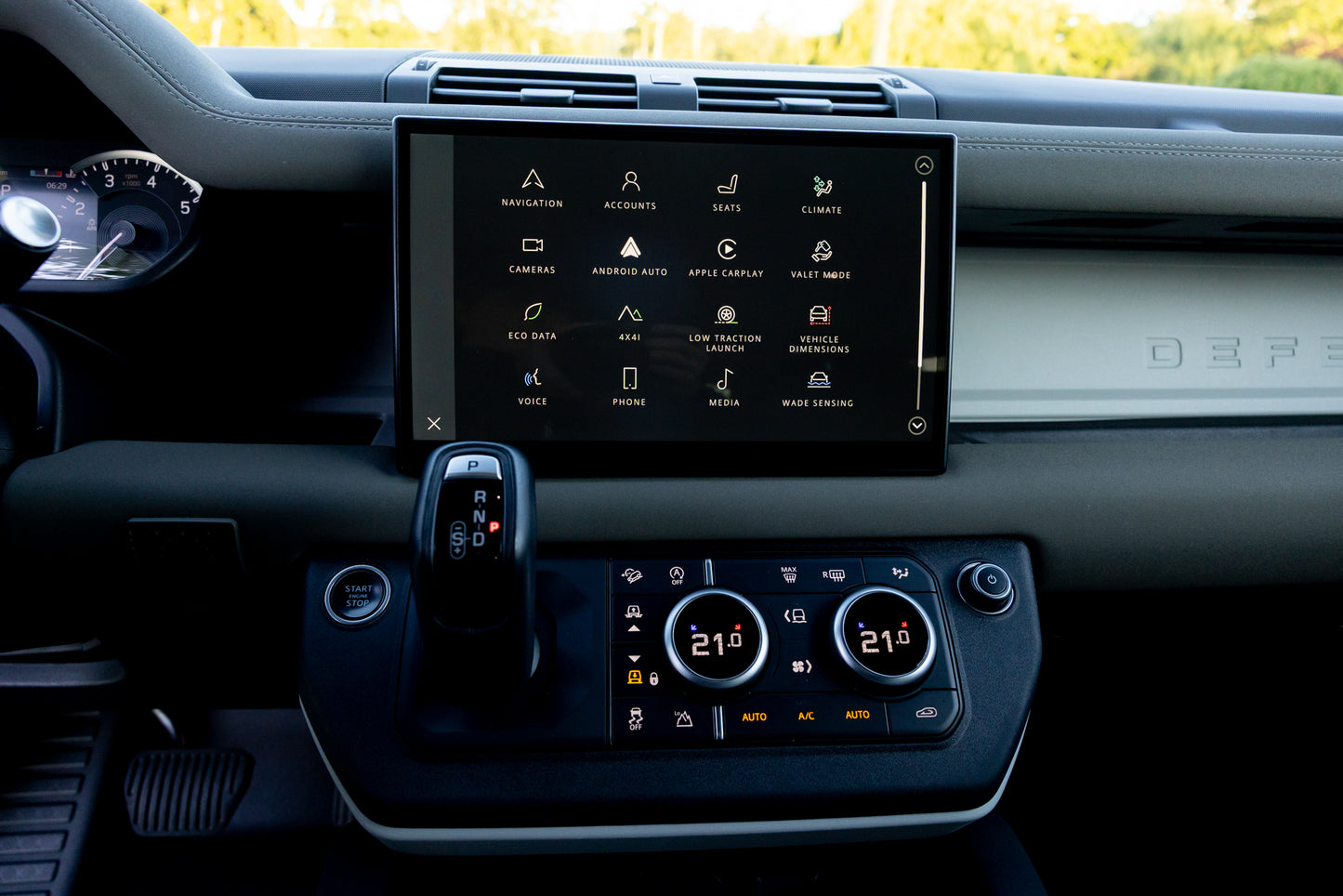 2023 Land Rover Defender P300
