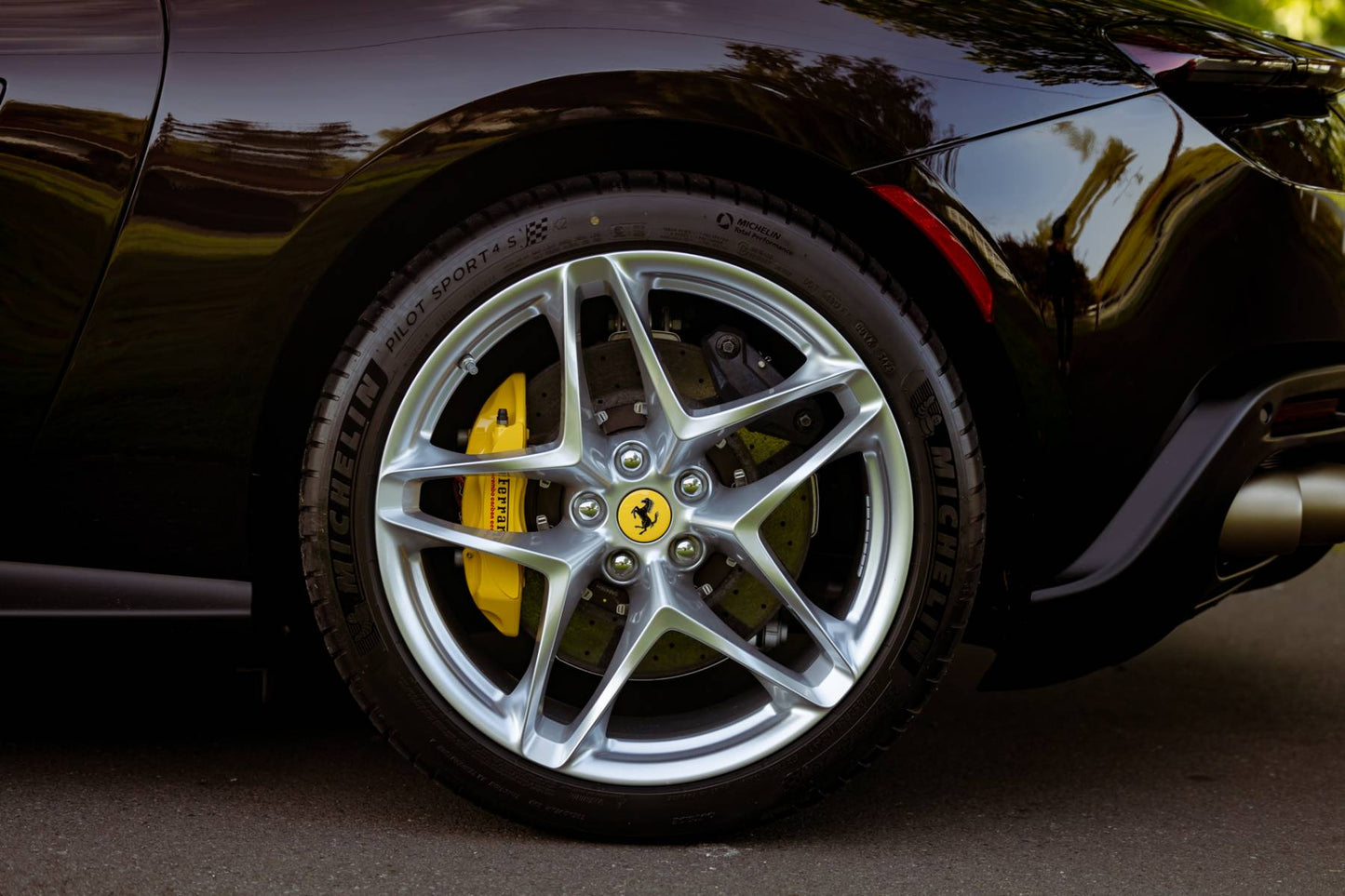 2024 Ferrari Roma Spider