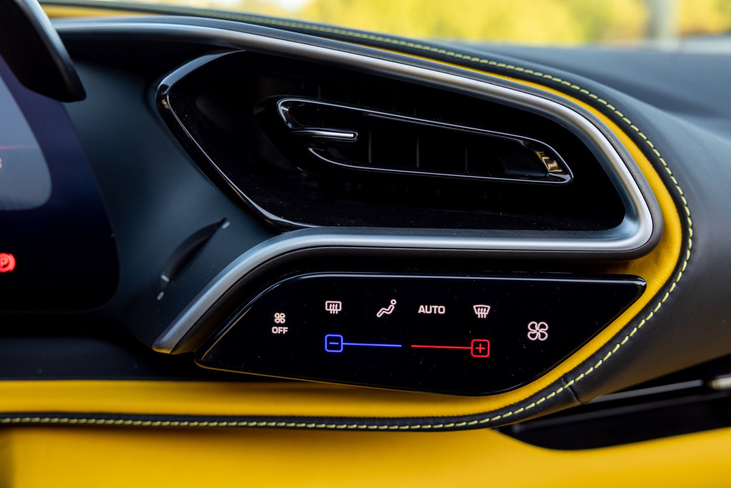 2024 Ferrari 296 GTS Assetto Fiorano