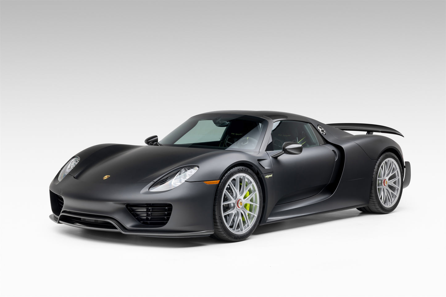 2015 Porsche 918 Spyder