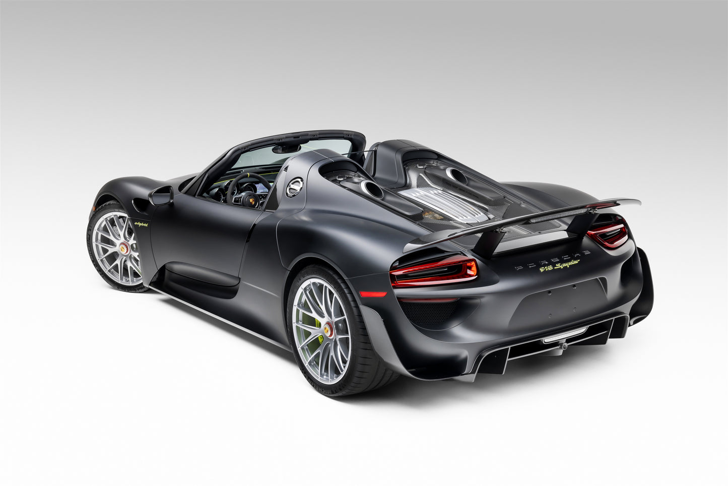 2015 Porsche 918 Spyder