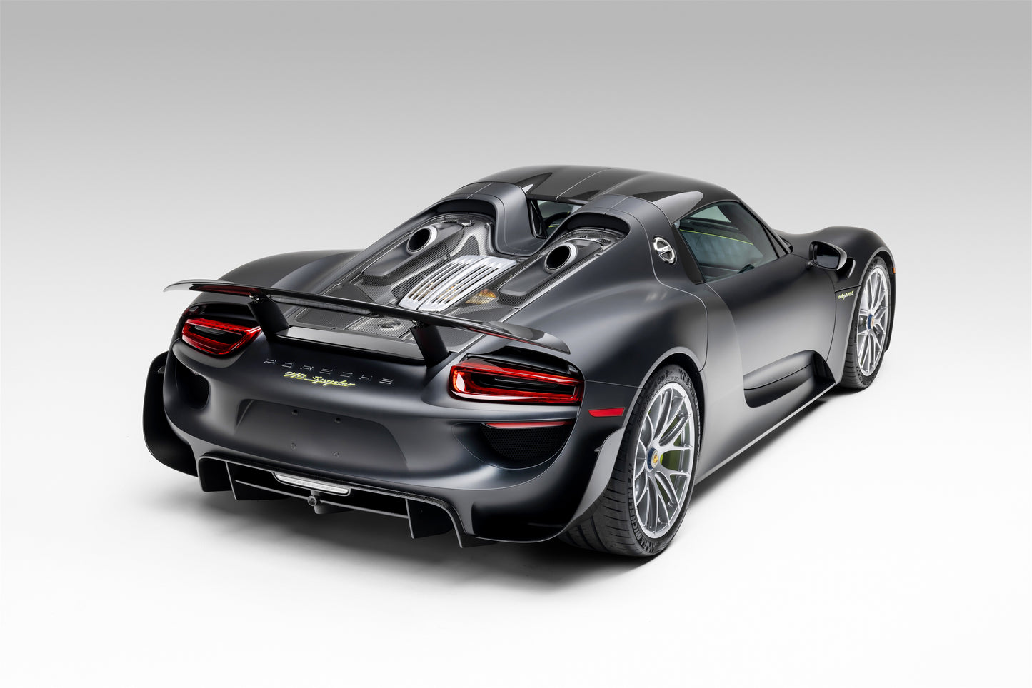 2015 Porsche 918 Spyder
