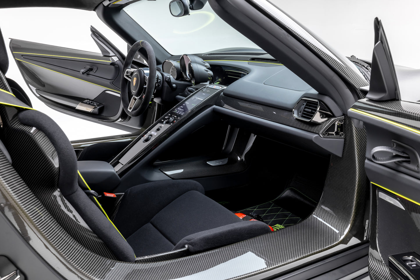 2015 Porsche 918 Spyder