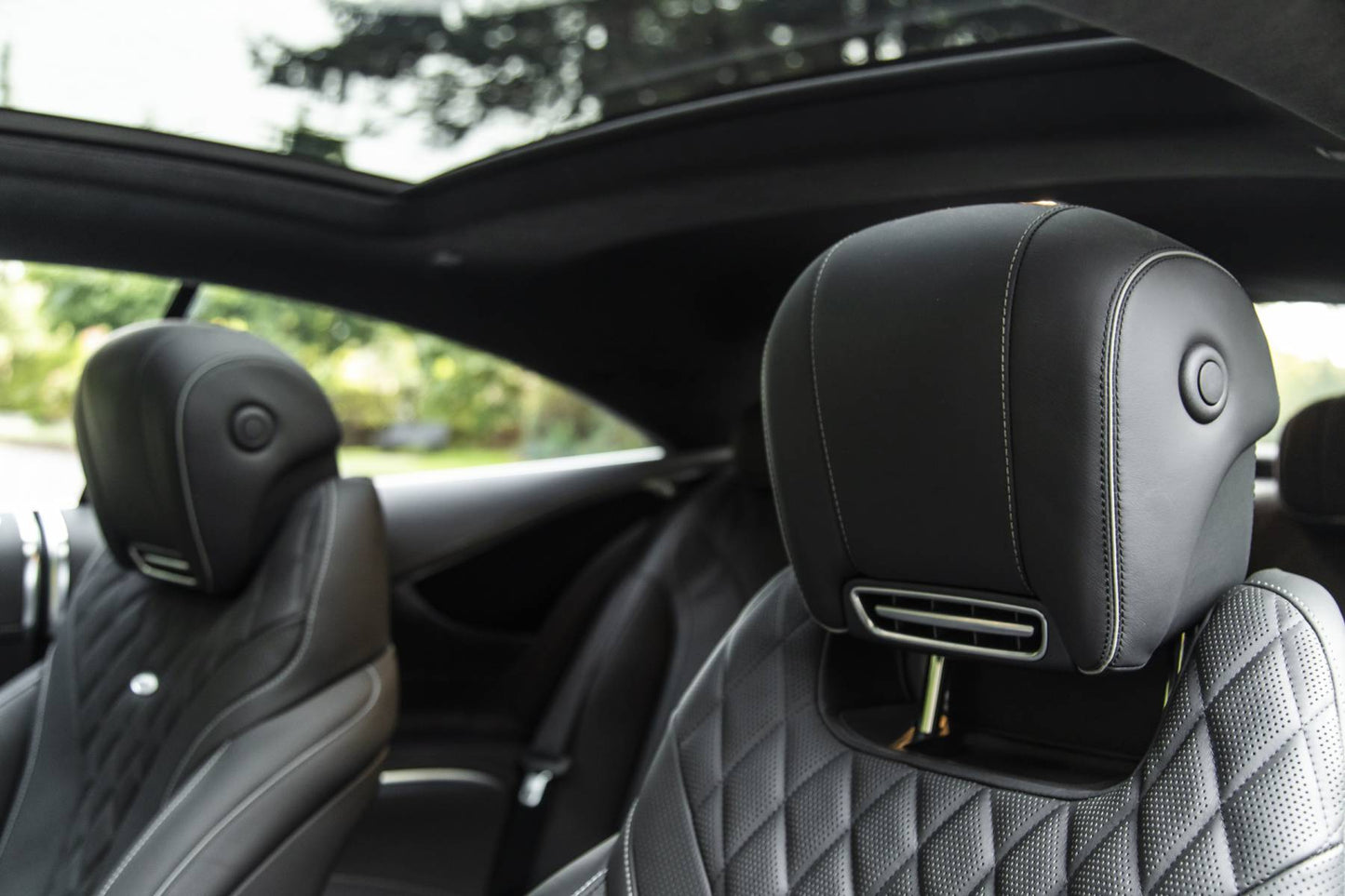 2019 Mercedes S560 4Matic Coupe