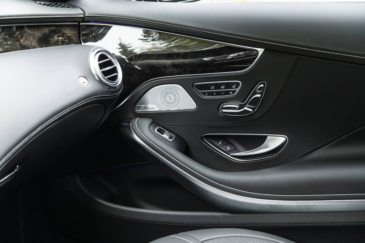 2019 Mercedes S560 4Matic Coupe