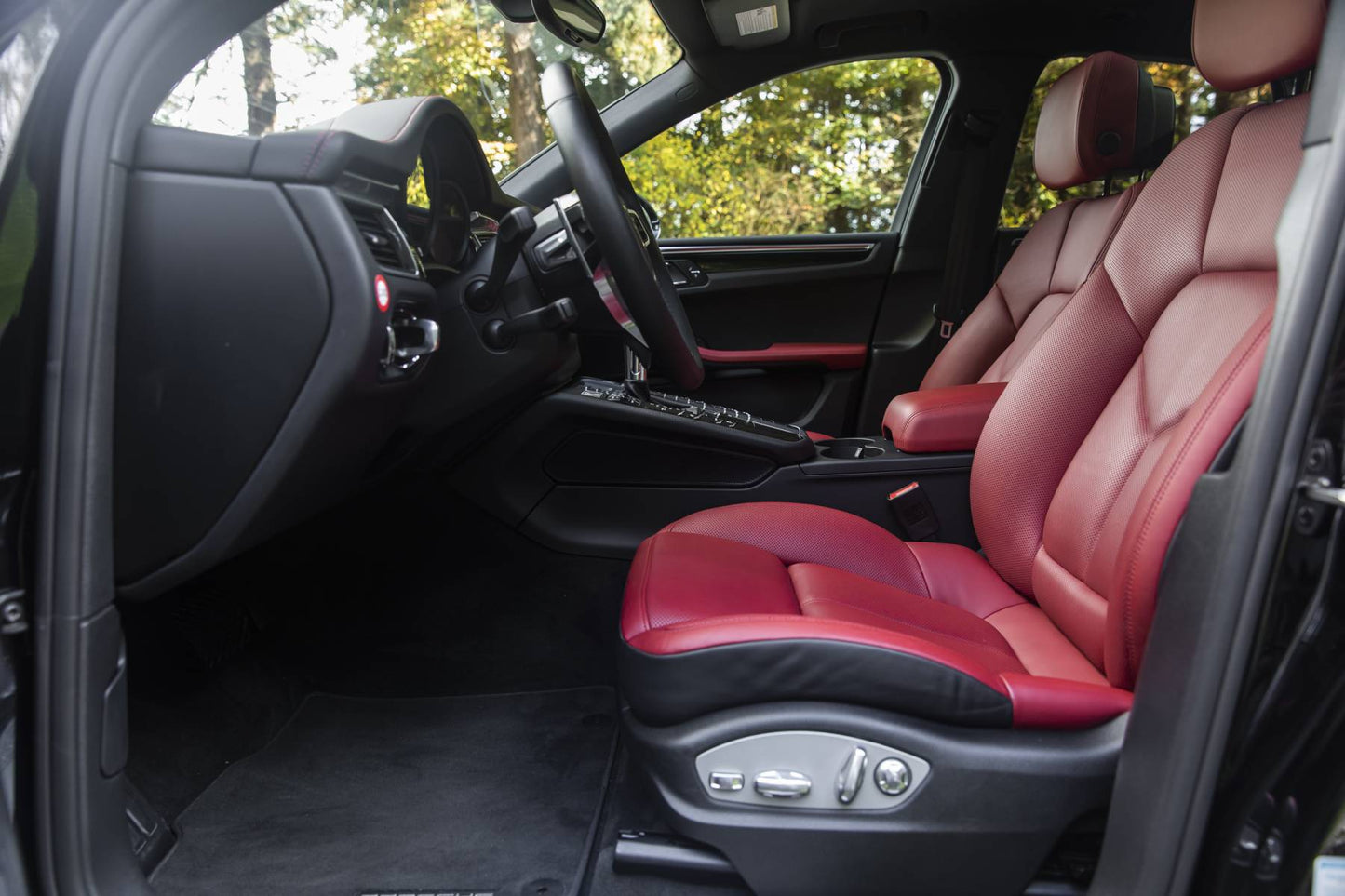 2017 Porsche Macan S