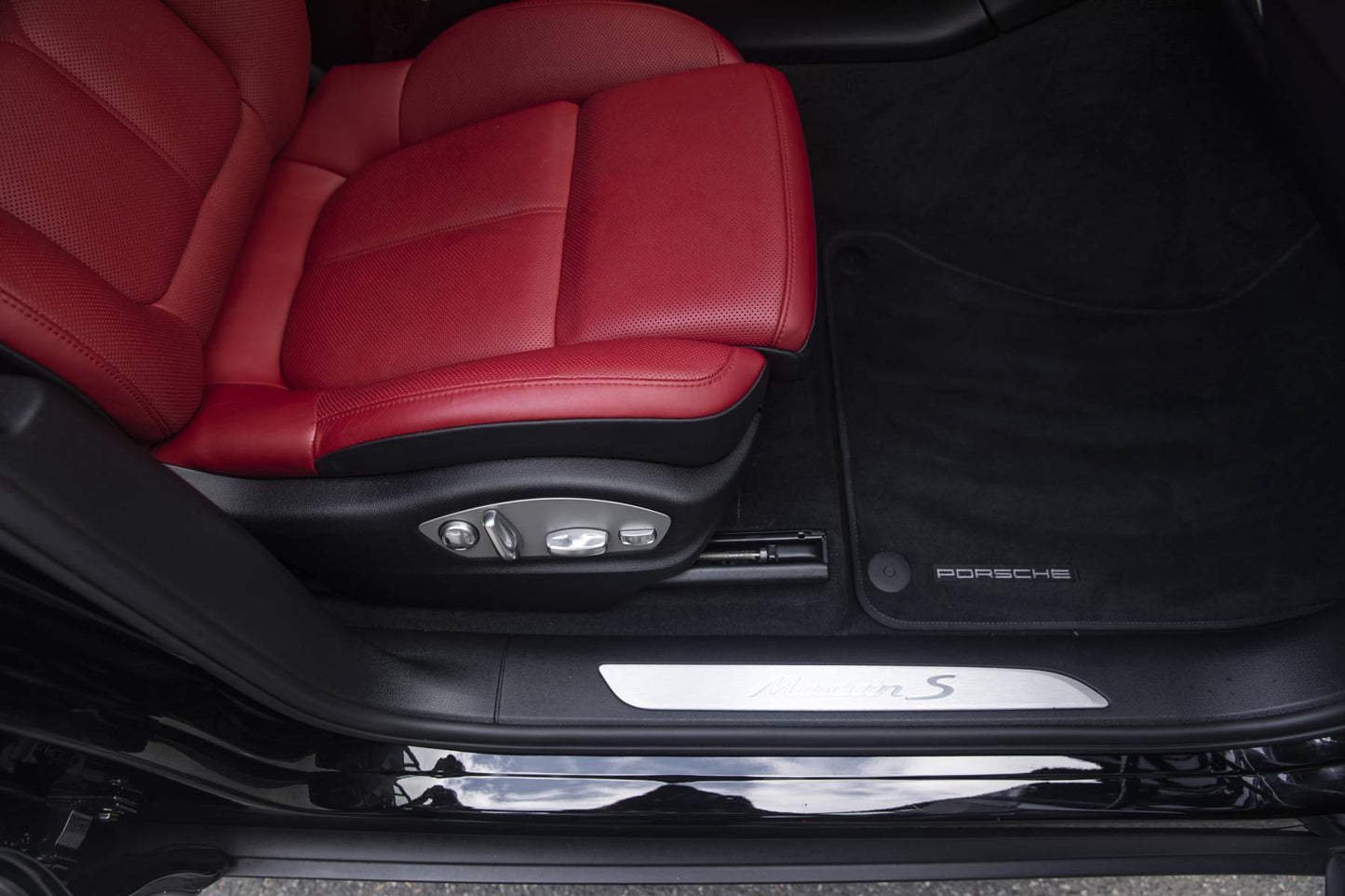 2017 Porsche Macan S