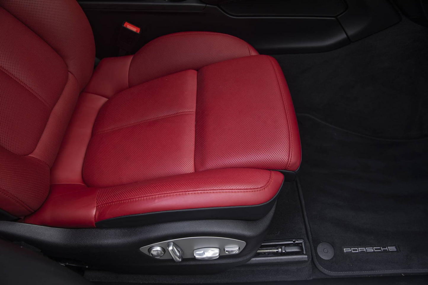 2017 Porsche Macan S