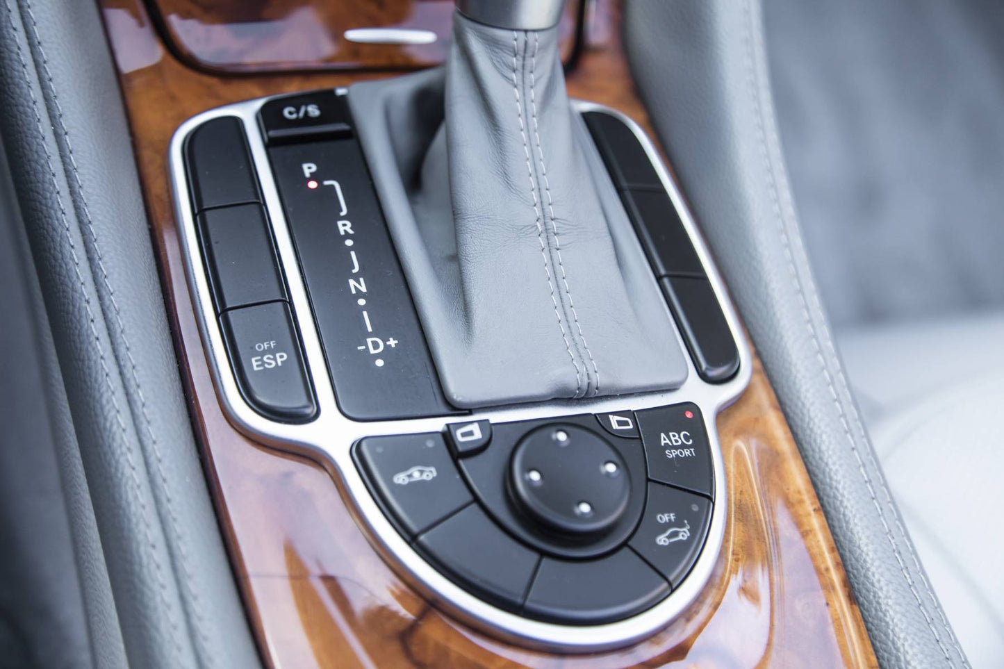2006 Mercedes SL500