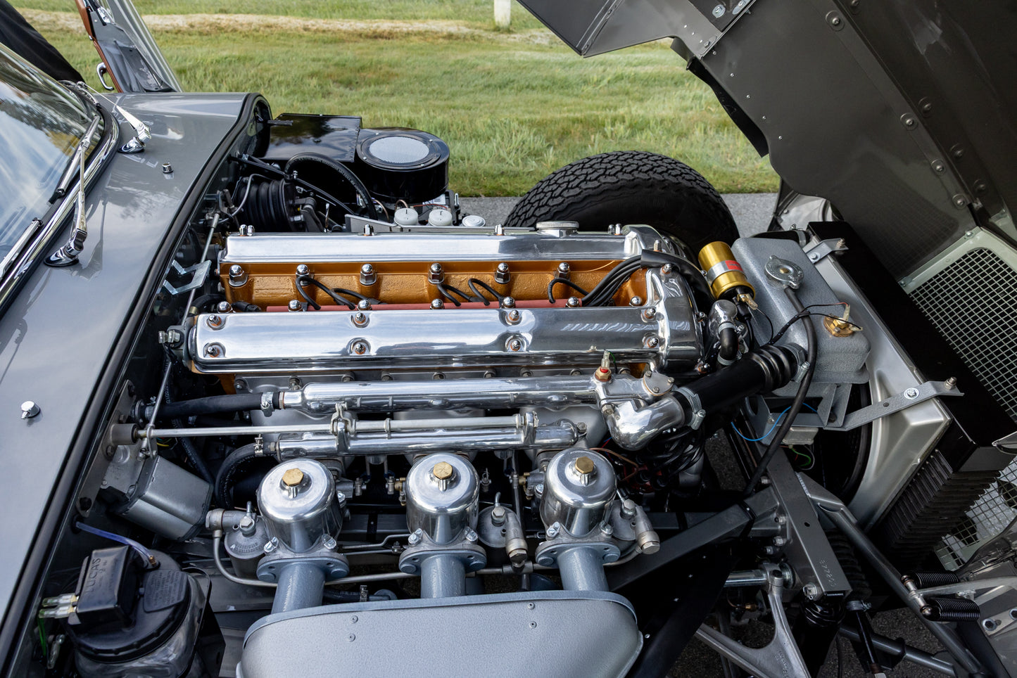 1962 Jaguar XKE Series 1 Roadster 5-Speed