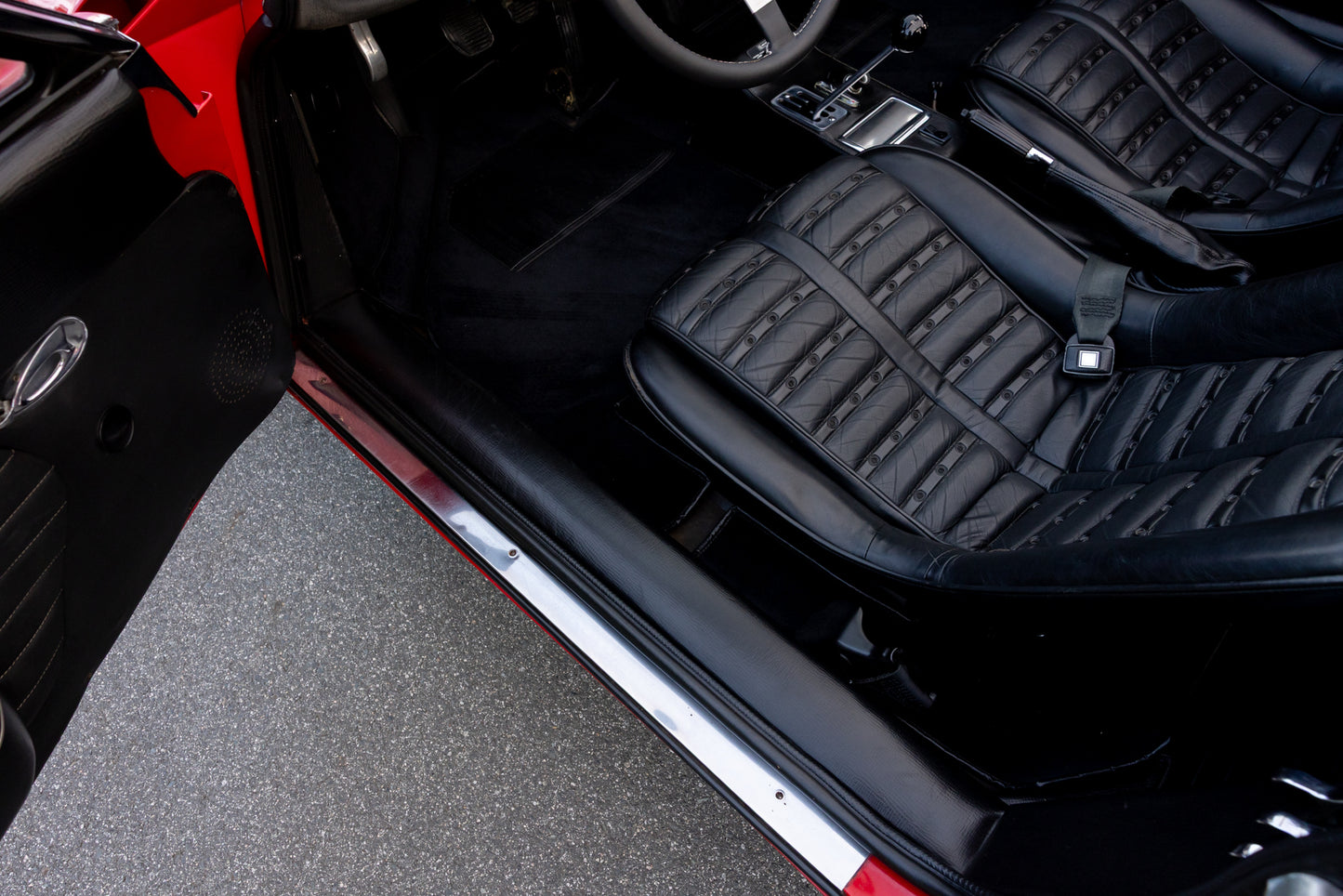 1974 Ferrari Dino 246 GTS Chairs & Flares