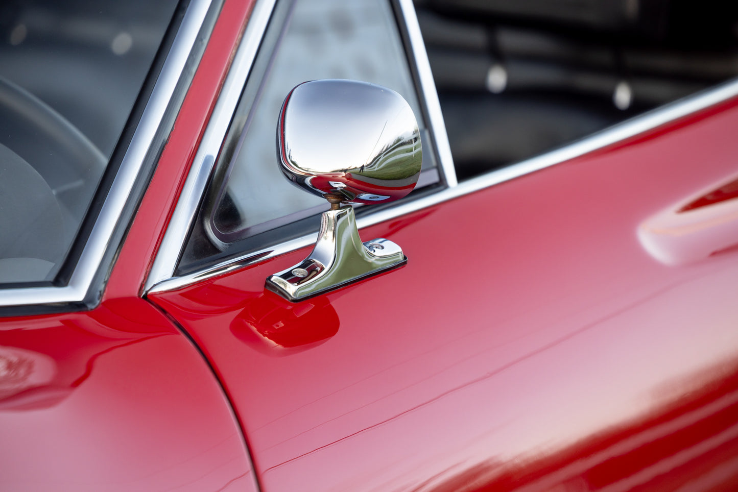 1974 Ferrari Dino 246 GTS Chairs & Flares