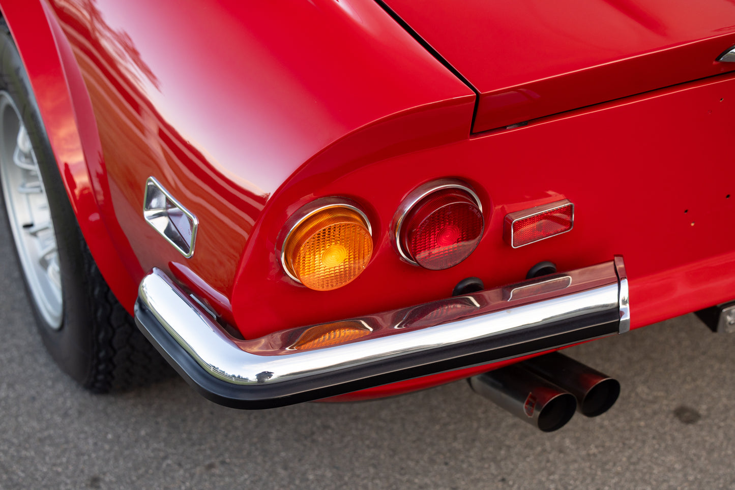 1974 Ferrari Dino 246 GTS Chairs & Flares