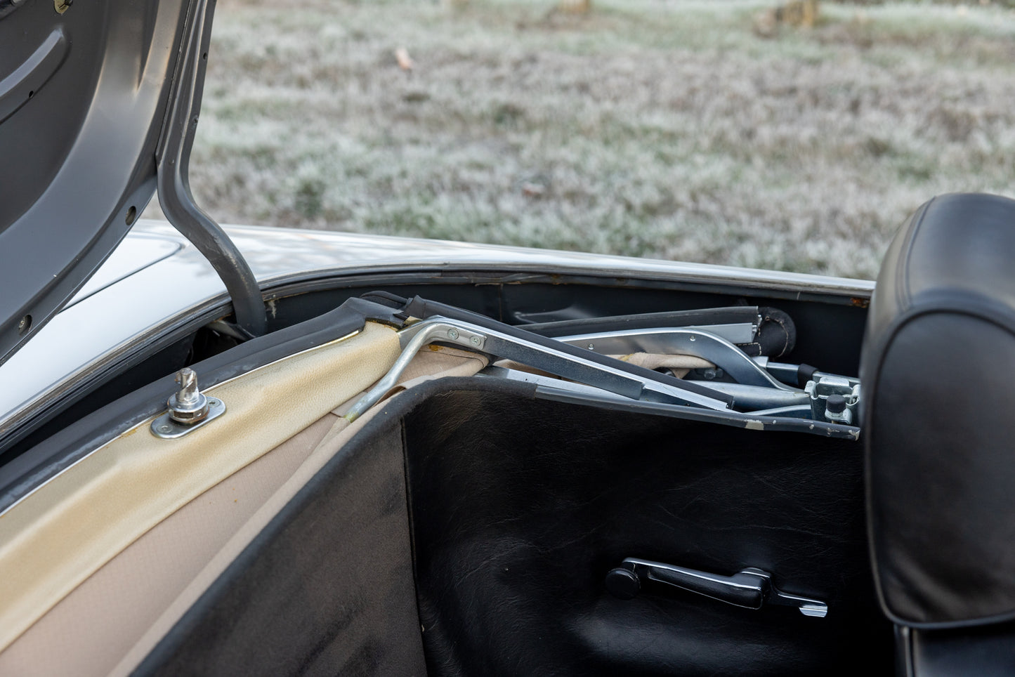 1988 Mercedes-Benz 560 SL