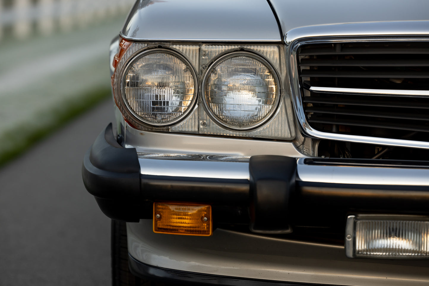1988 Mercedes-Benz 560 SL