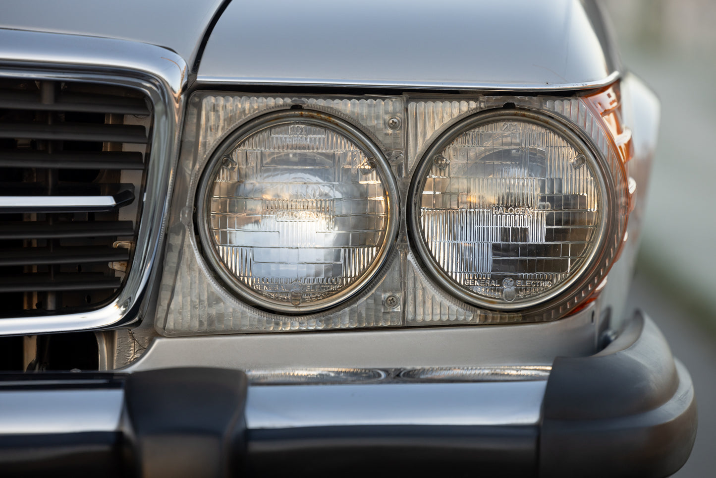 1988 Mercedes-Benz 560 SL
