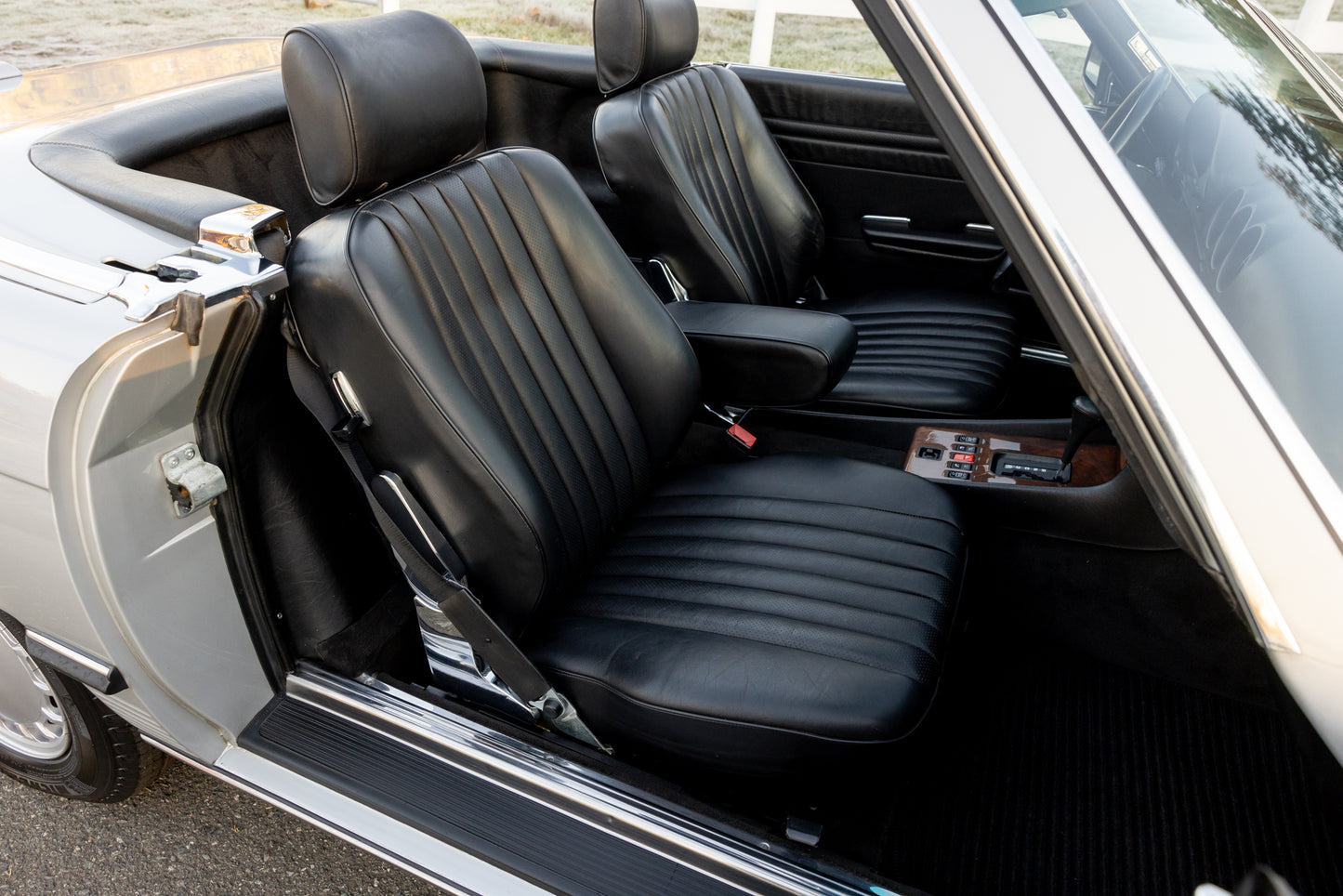 1988 Mercedes-Benz 560 SL