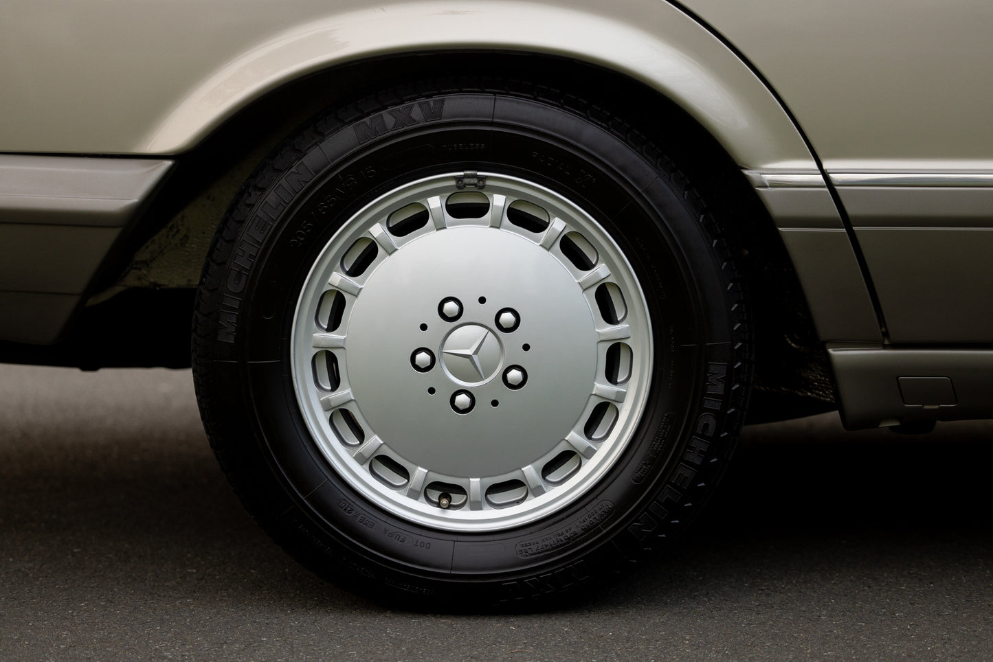 1988 Mercedes 560 SEL