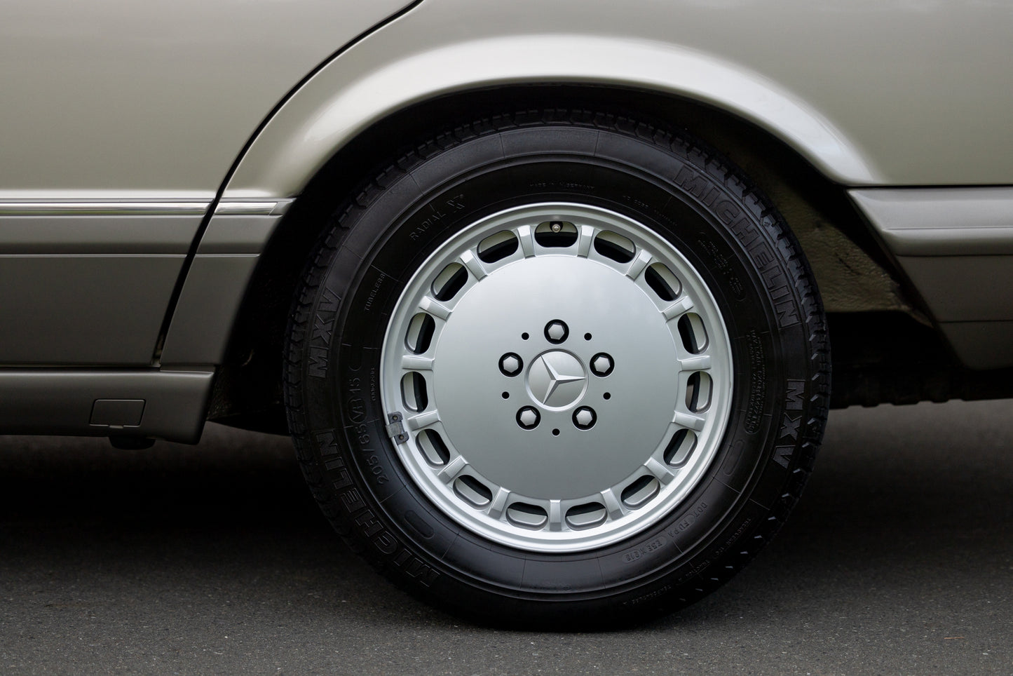 1988 Mercedes 560 SEL