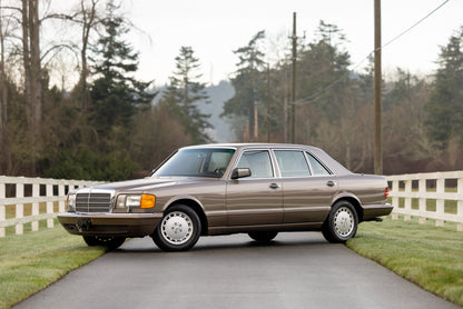 1989 Mercedes-Benz 560 SEL