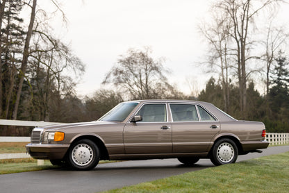 1989 Mercedes-Benz 560 SEL