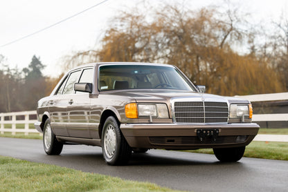 1989 Mercedes-Benz 560 SEL