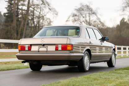 1989 Mercedes-Benz 560 SEL