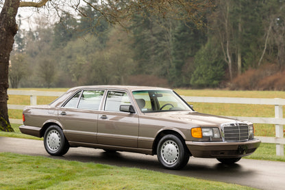 1989 Mercedes-Benz 560 SEL