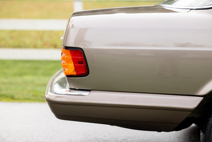 1989 Mercedes-Benz 560 SEL