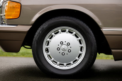 1989 Mercedes-Benz 560 SEL